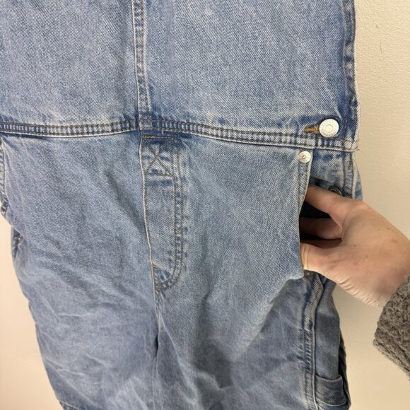 WEEKDAY Dusty Dungaree Denim Overall Shorts Blue Sz 34 NWT Baggy 90s Y2K Grunge - Picture 9 of 12